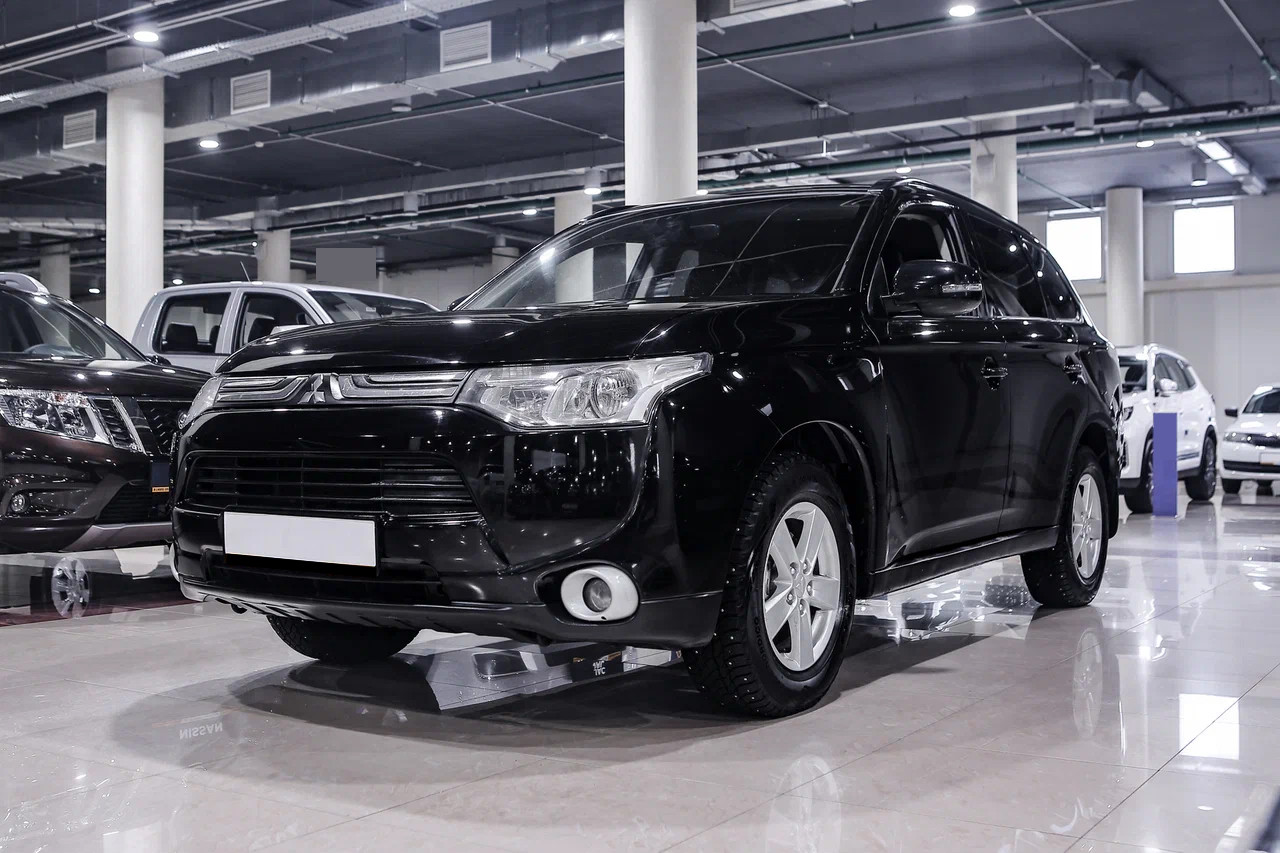 Купить Outlander с пробегом